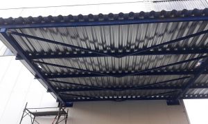 Výroba a instalace ocelového přístřešku